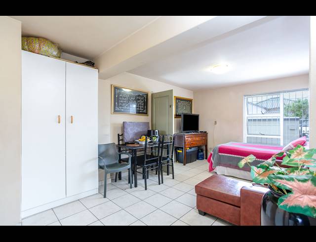 12 BEDROOM APARTMENT BLOCK FOR SALE IN KENSINGTON